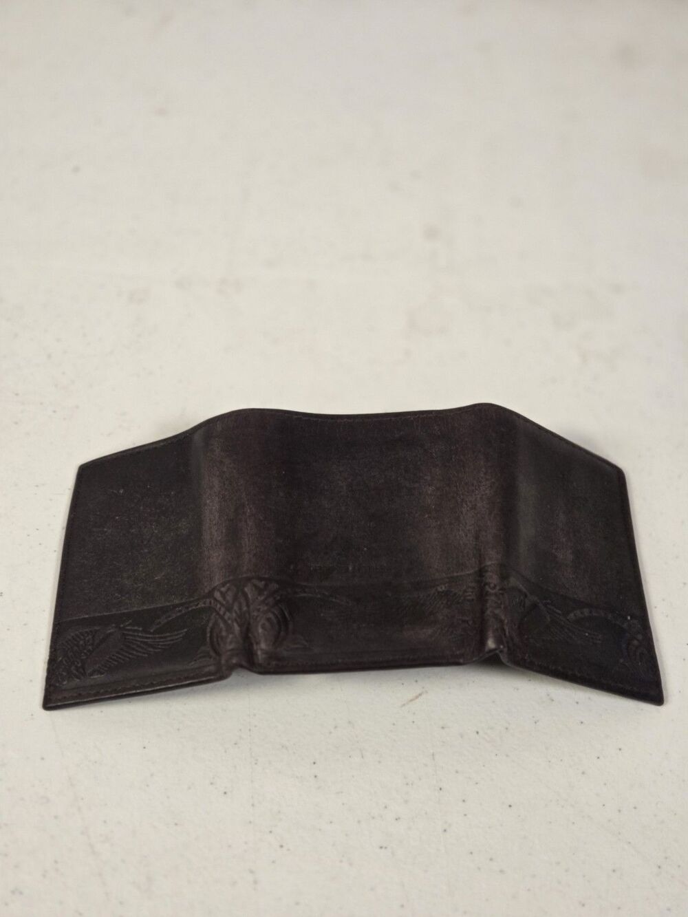 Wrangler Genuine Leather Trifold Wallet Brown Western‎ Embossed Scroll - Picture 2 of 10